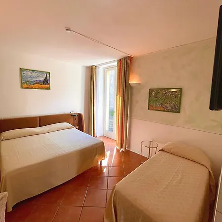 Hotel Caroline 4*