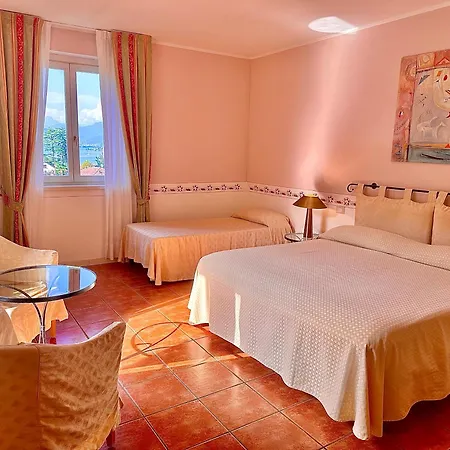 Hotel Caroline