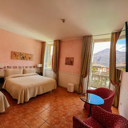 Caroline Hotel 4*