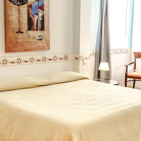 Caroline Hotel Brusimpiano
