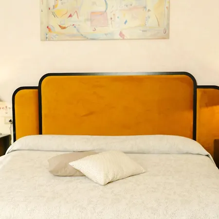 Hotel Caroline